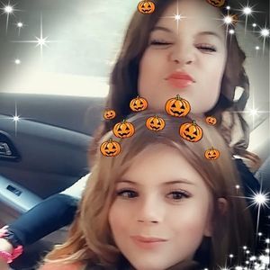 Meet your Posher, Priscilla